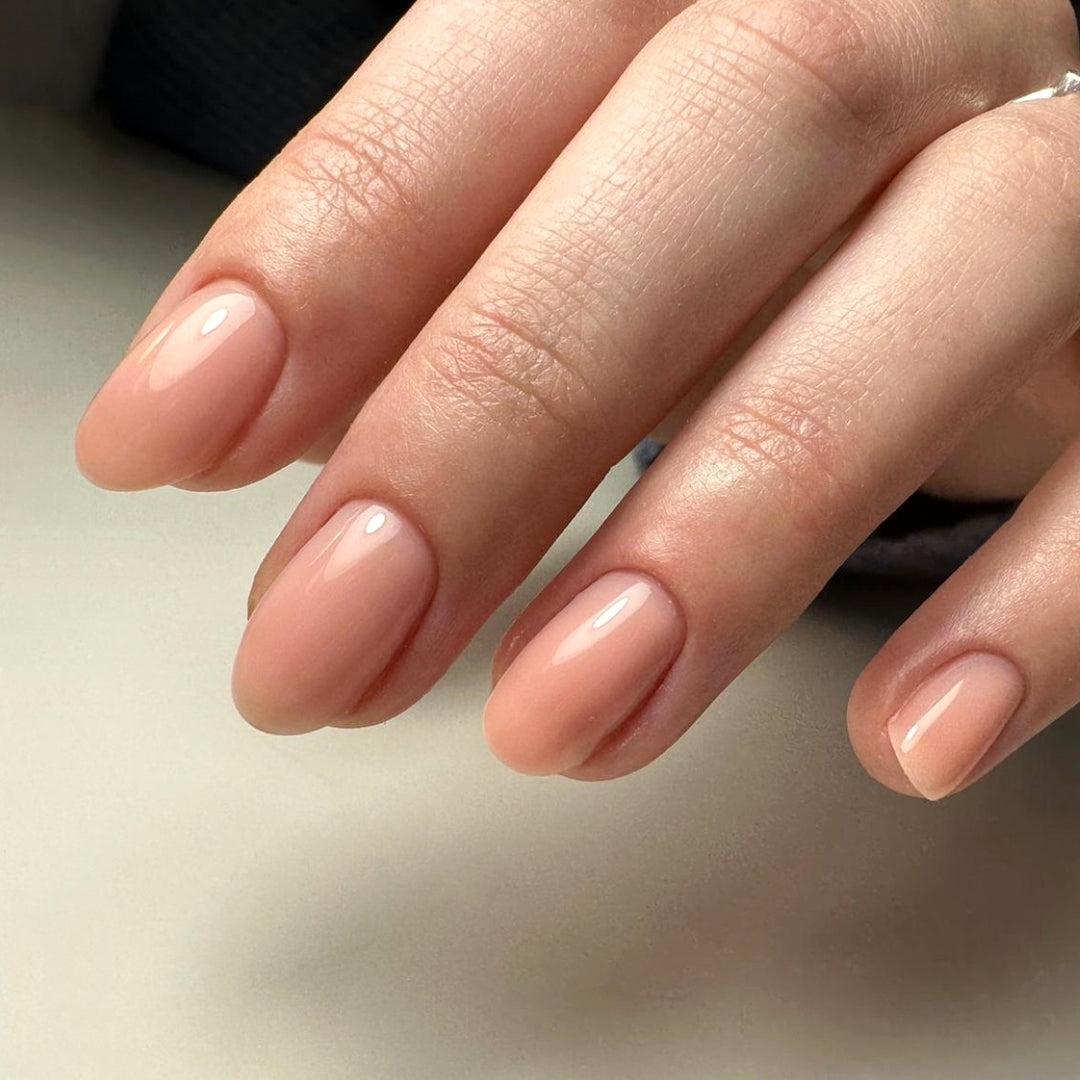 Behandeling BIAB & Manicure bij Final Touch Studio Apeldoorn